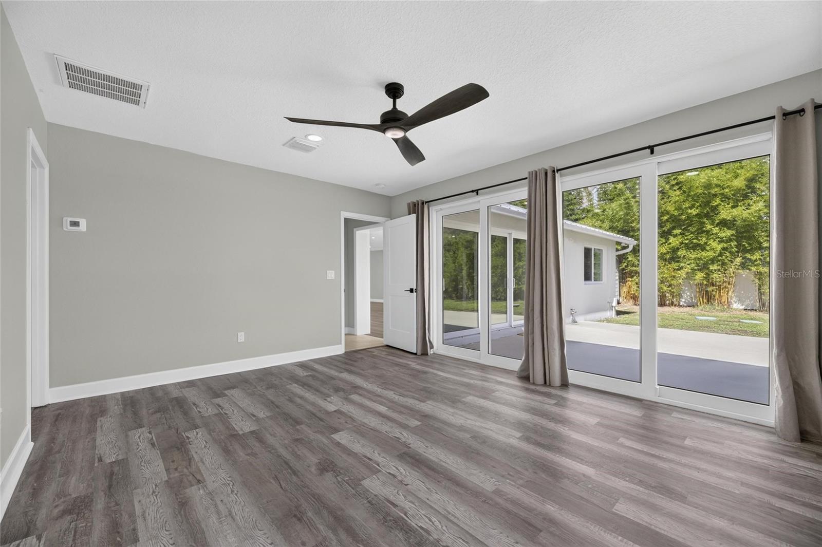 6712 MYRNA DR — photo 32