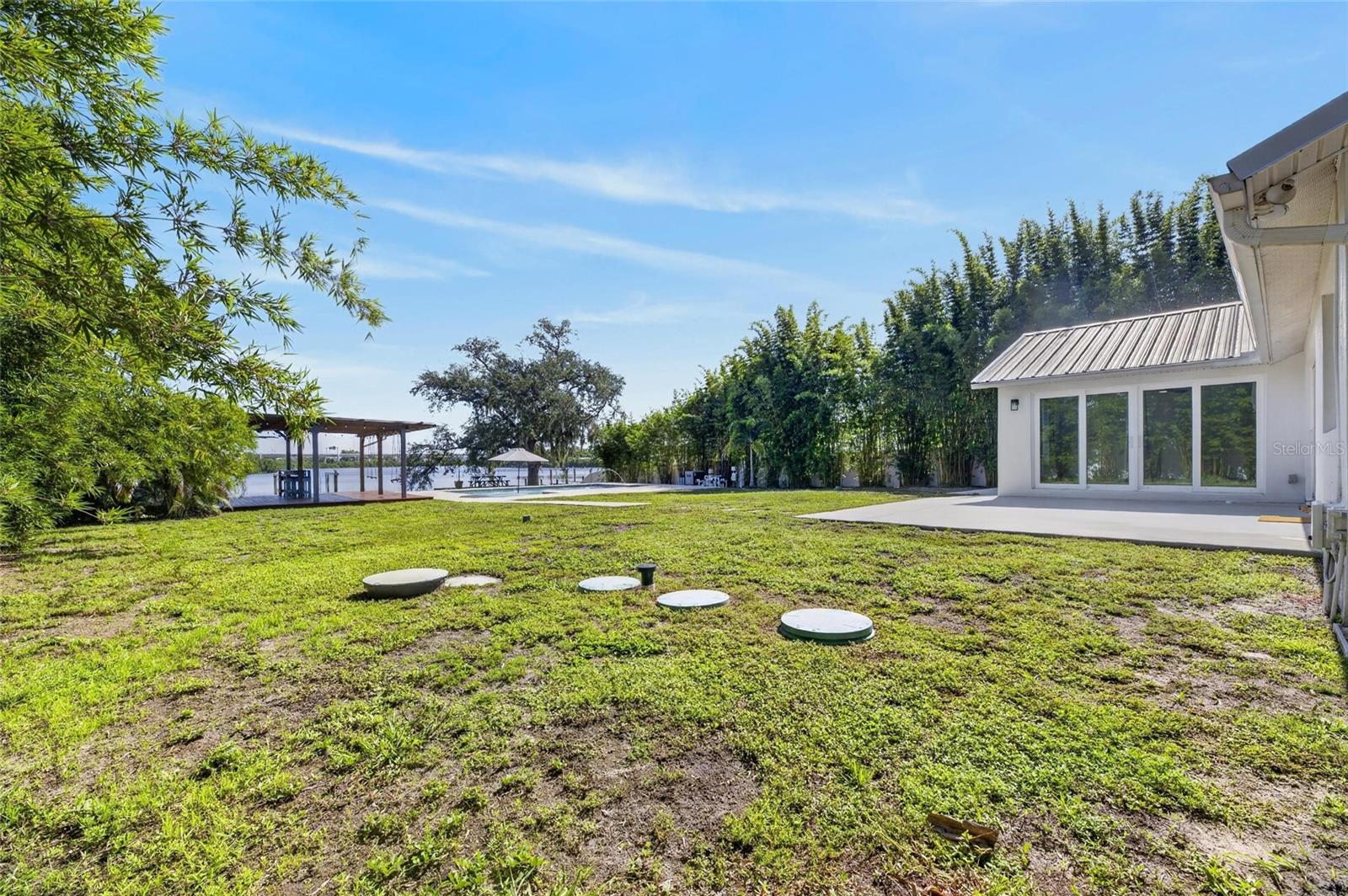 6712 MYRNA DR — photo 69