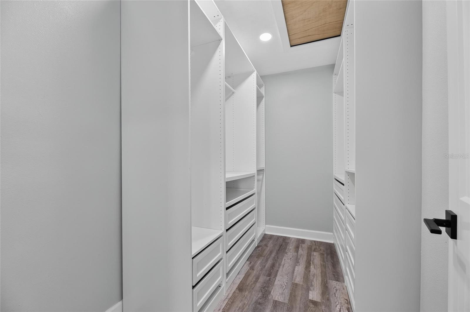 6712 MYRNA DR — photo 35