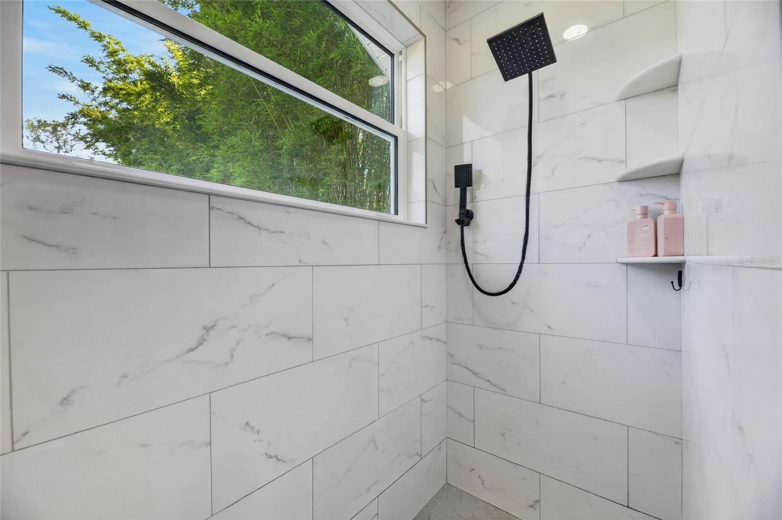 6712 MYRNA DR — photo 38