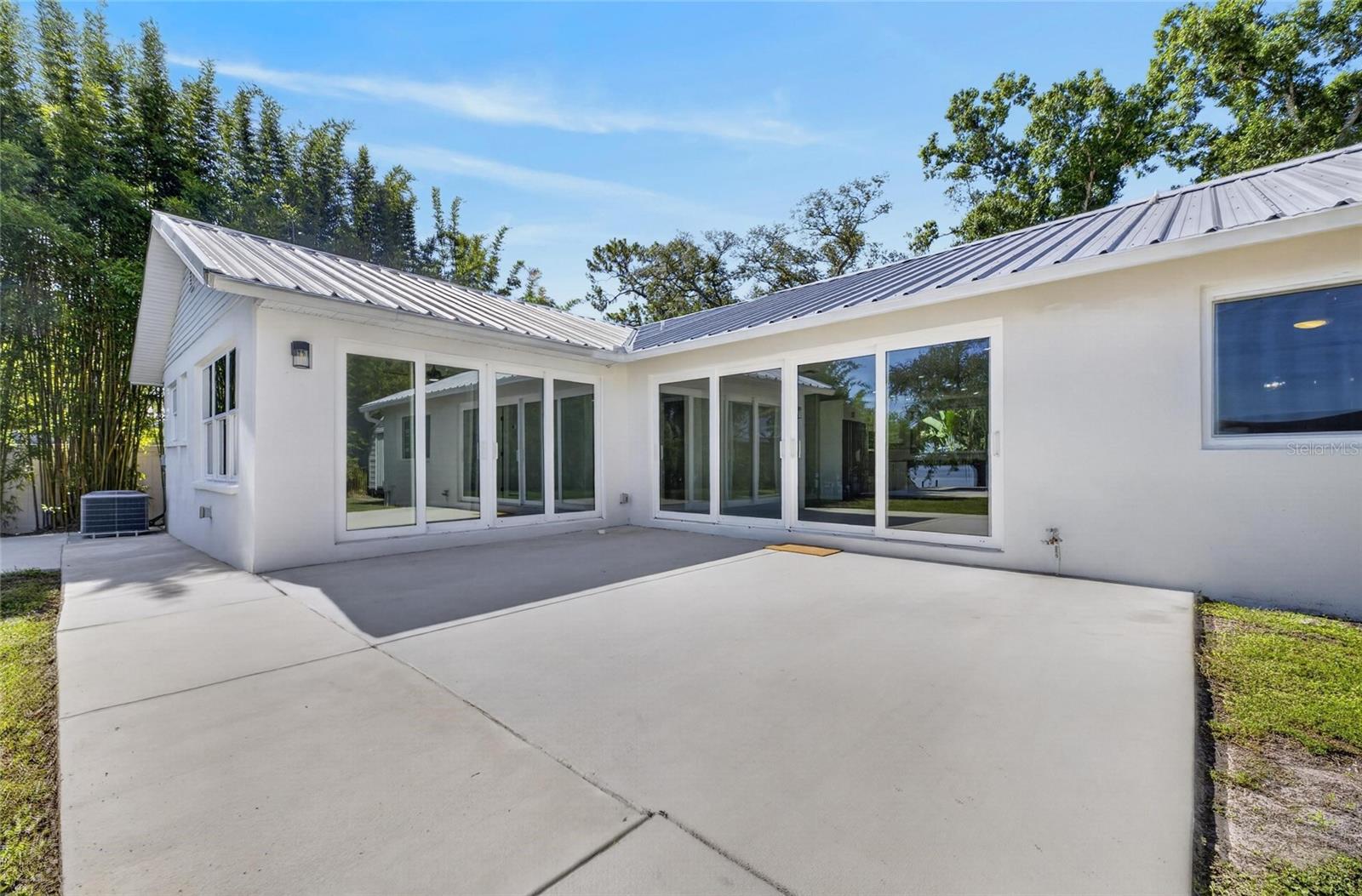 6712 MYRNA DR — photo 52