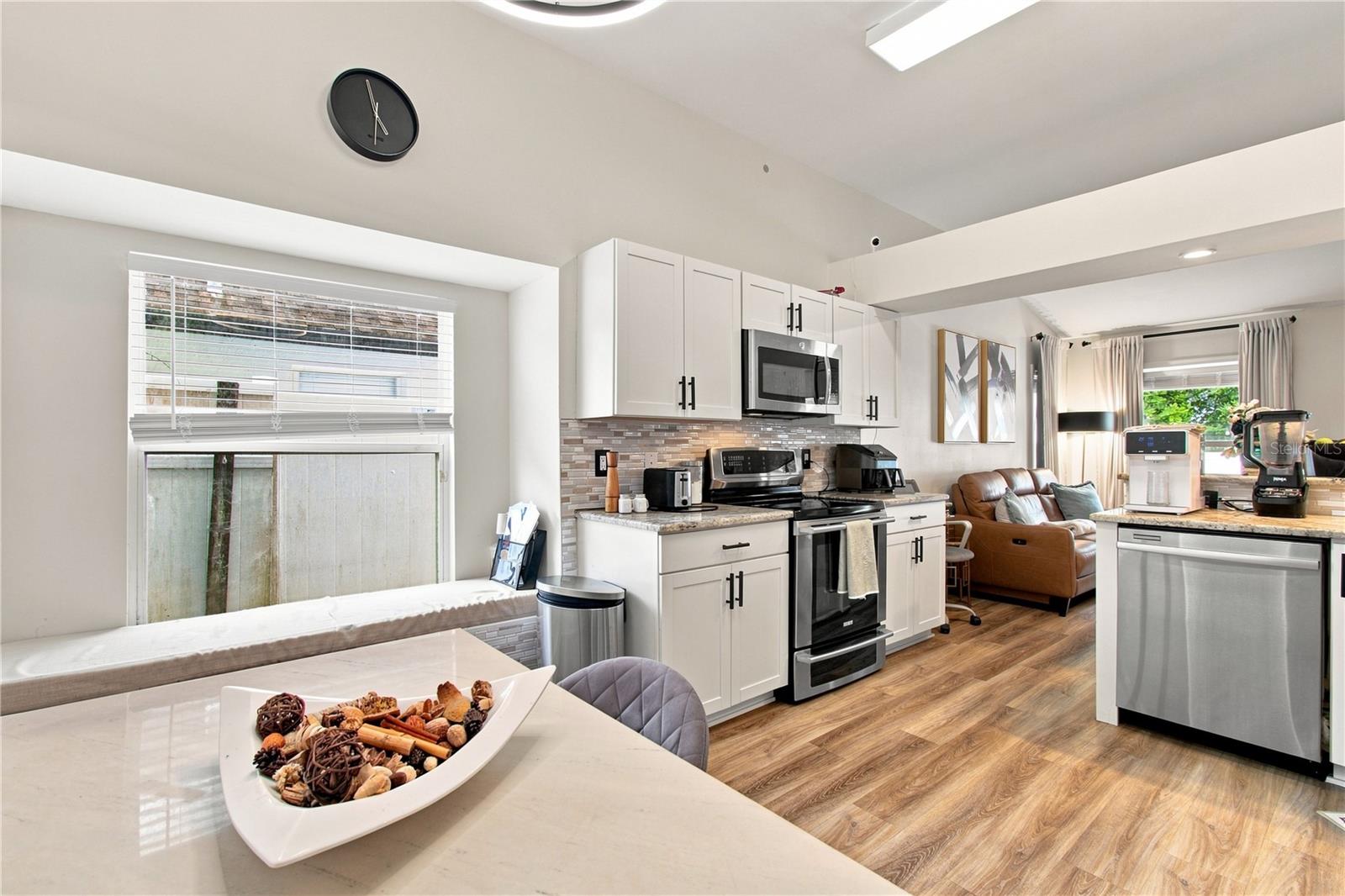 7736 MARBELLA CREEK AVE — photo 17
