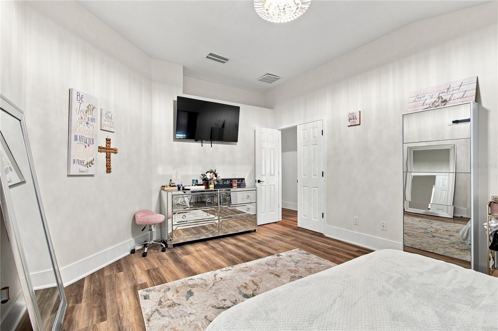 7736 MARBELLA CREEK AVE — photo 32