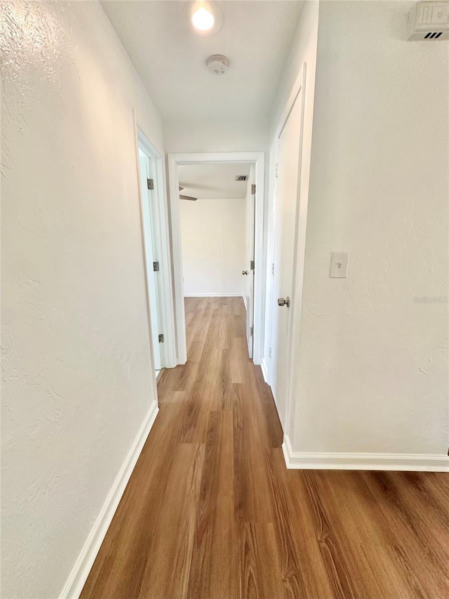 121 GRANADA BLVD — photo 9