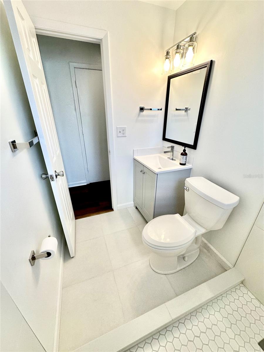 121 GRANADA BLVD — photo 13