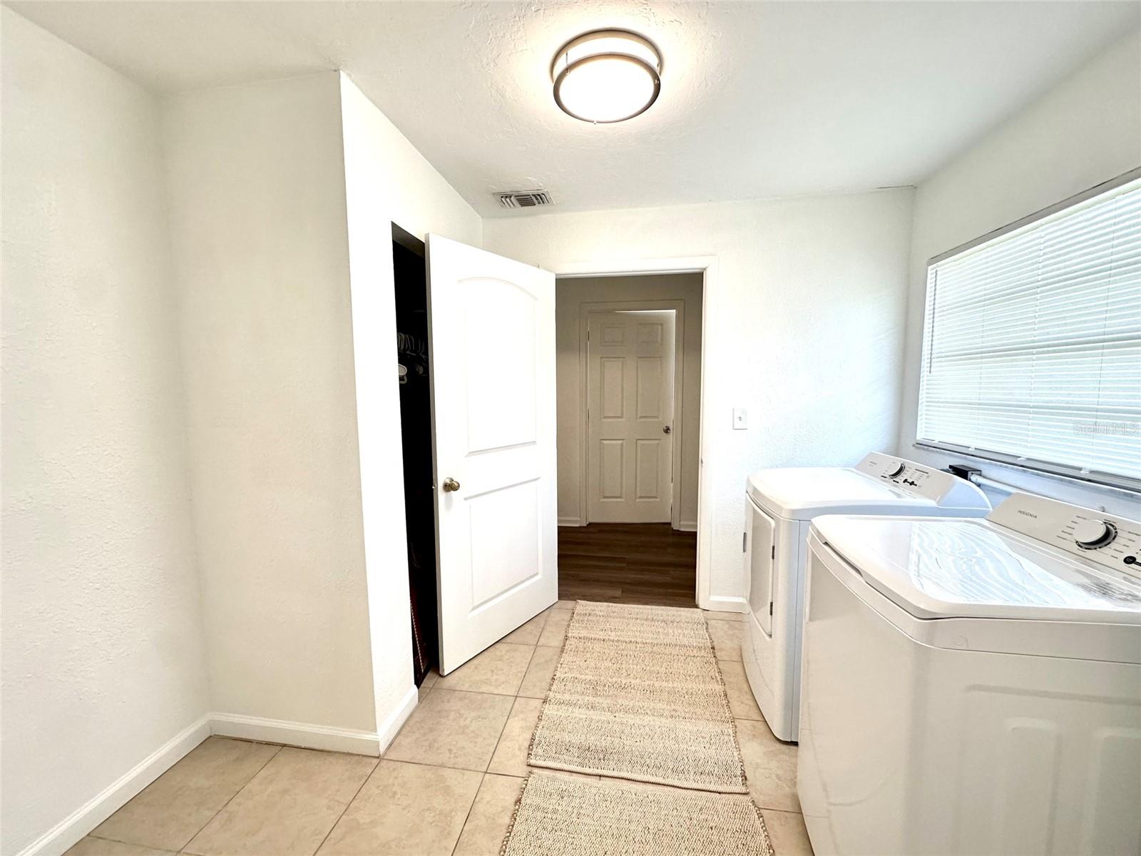 121 GRANADA BLVD — photo 19