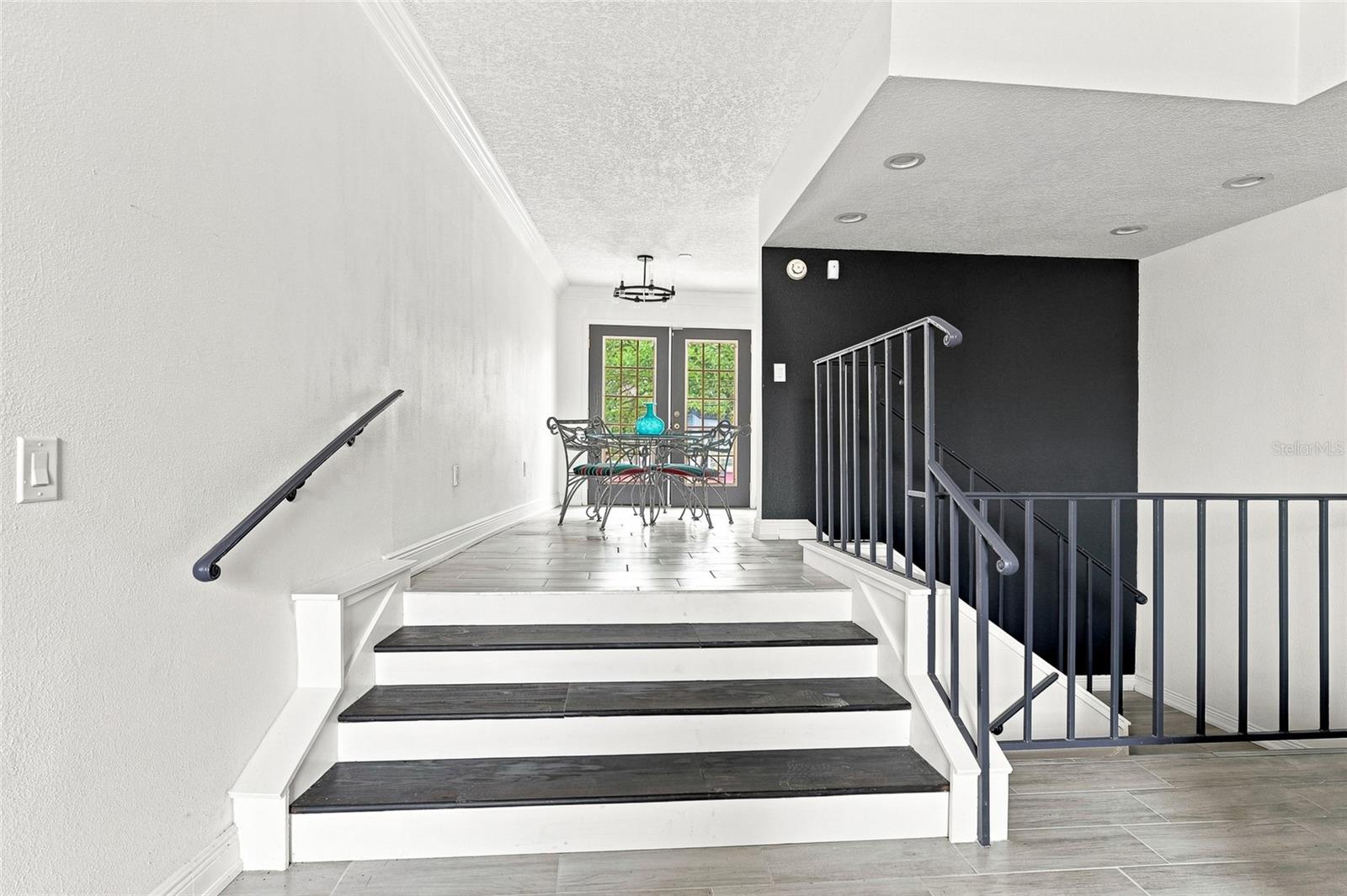 170 E DAVIS BLVD — photo 14