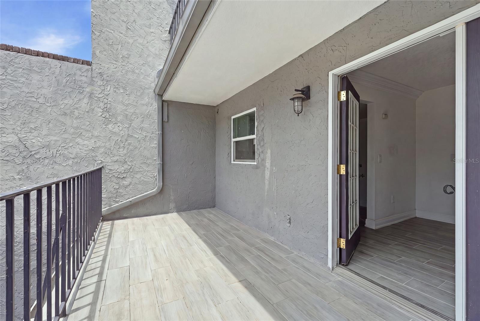 170 E DAVIS BLVD — photo 23