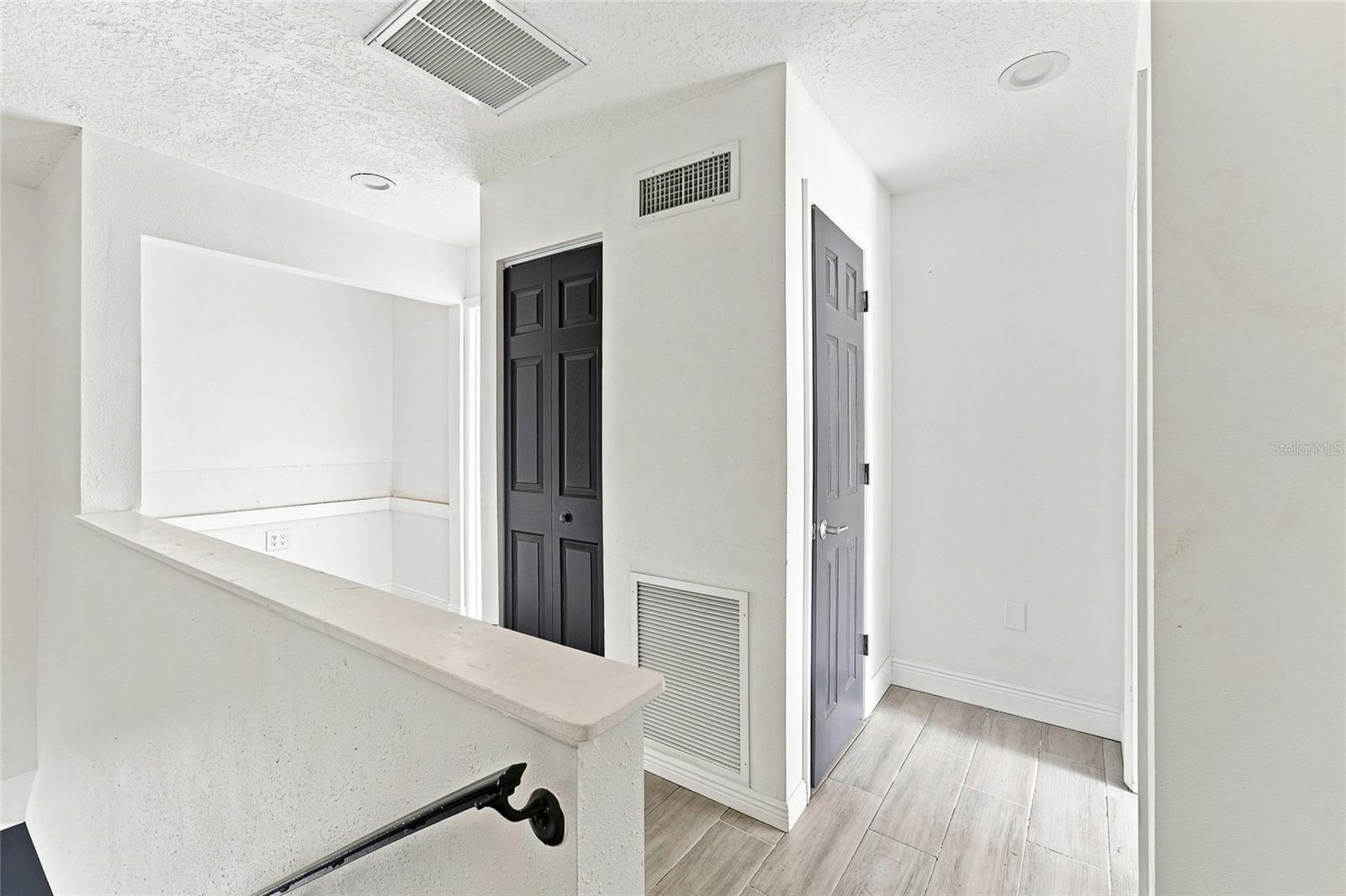 170 E DAVIS BLVD — photo 25