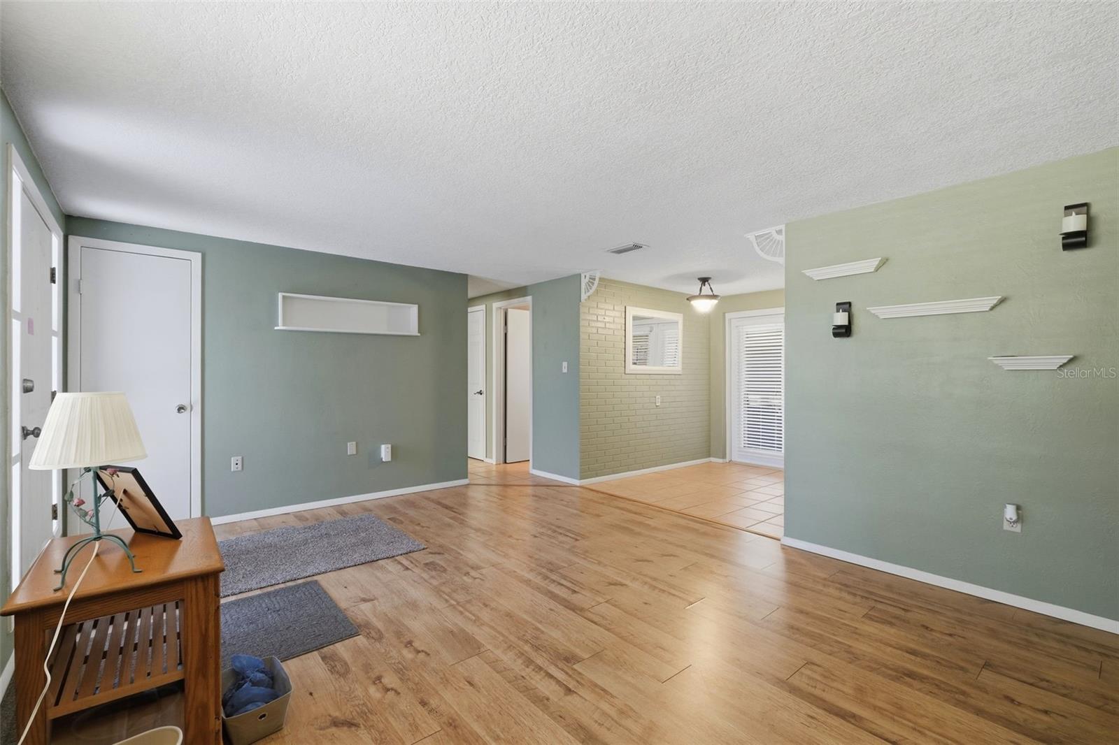 6155 ILLINOIS AVE — photo 9