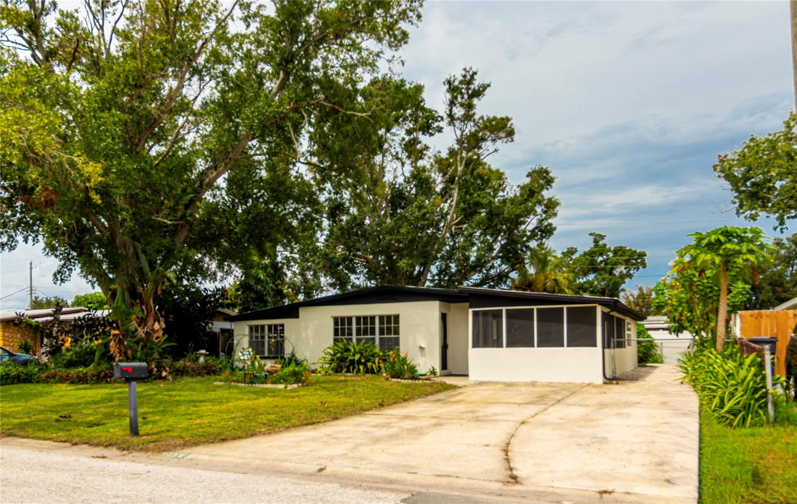 5116 ELDORADO DR — photo 2