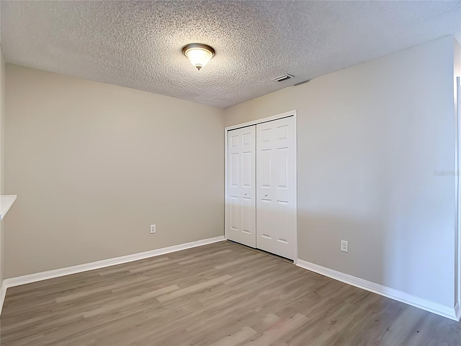 2245 FLUORSHIRE DR — photo 7