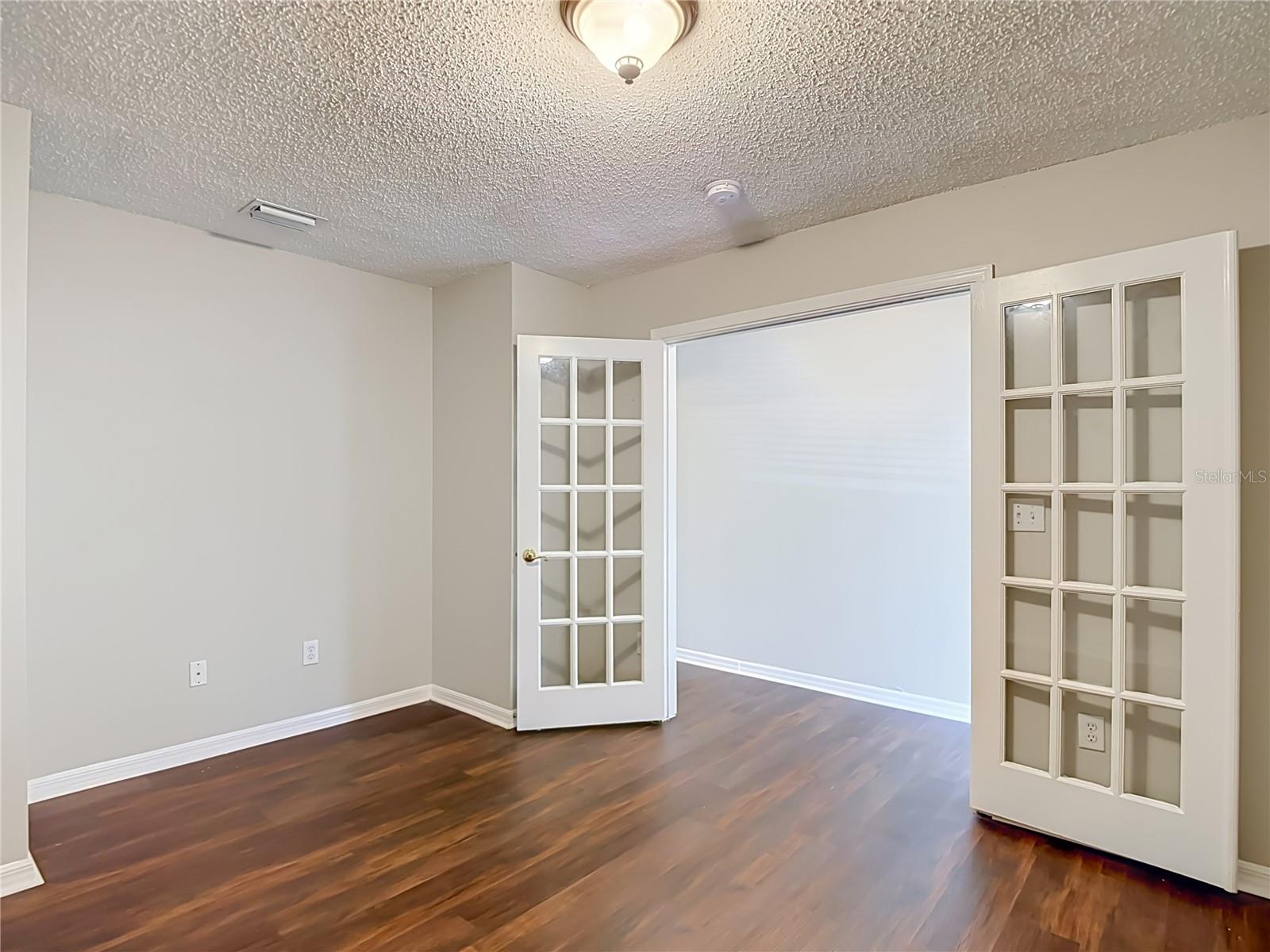 2245 FLUORSHIRE DR — photo 28