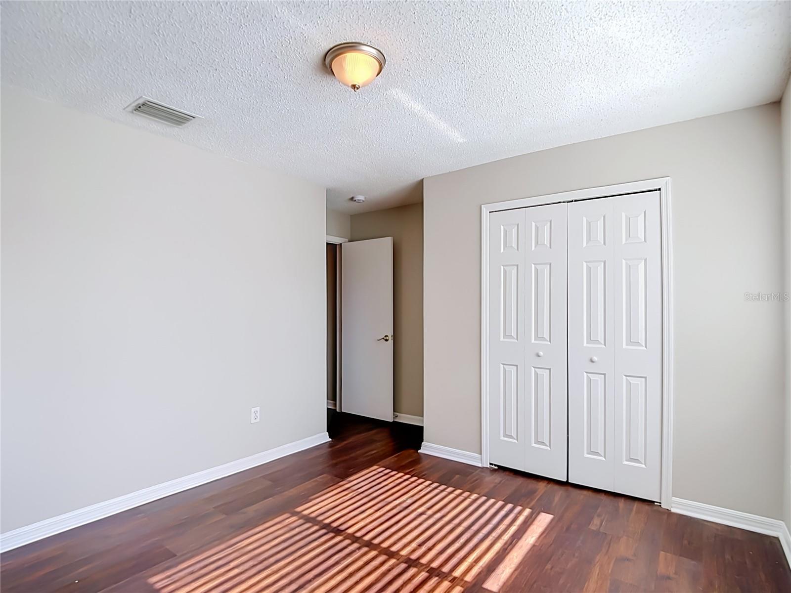 2245 FLUORSHIRE DR — photo 22