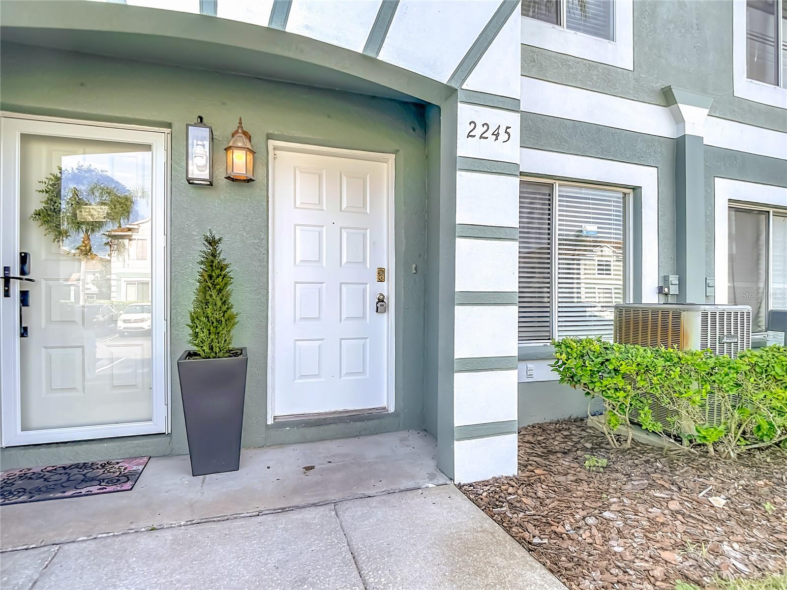 2245 FLUORSHIRE DR — photo 2