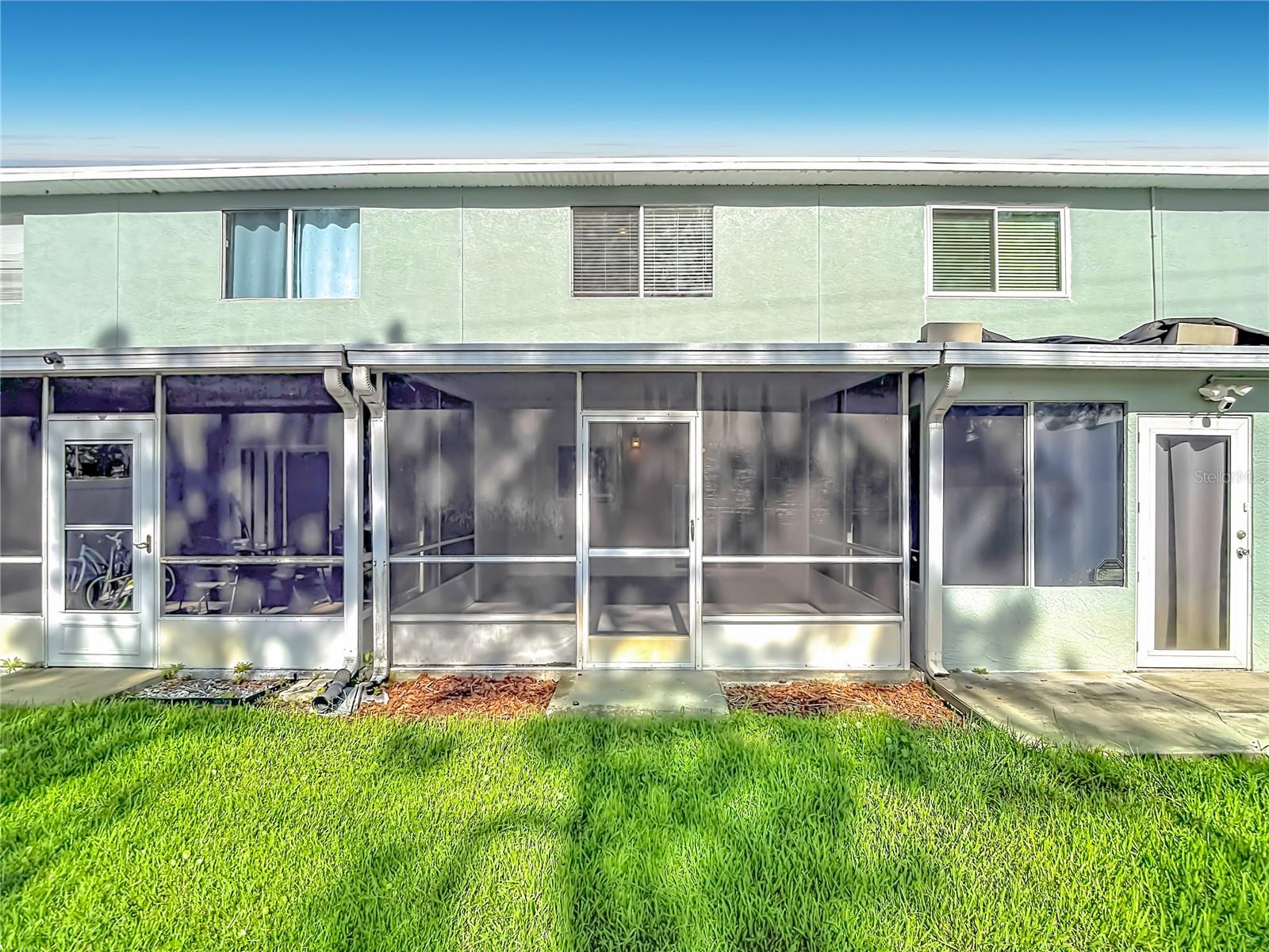 2245 FLUORSHIRE DR — photo 36