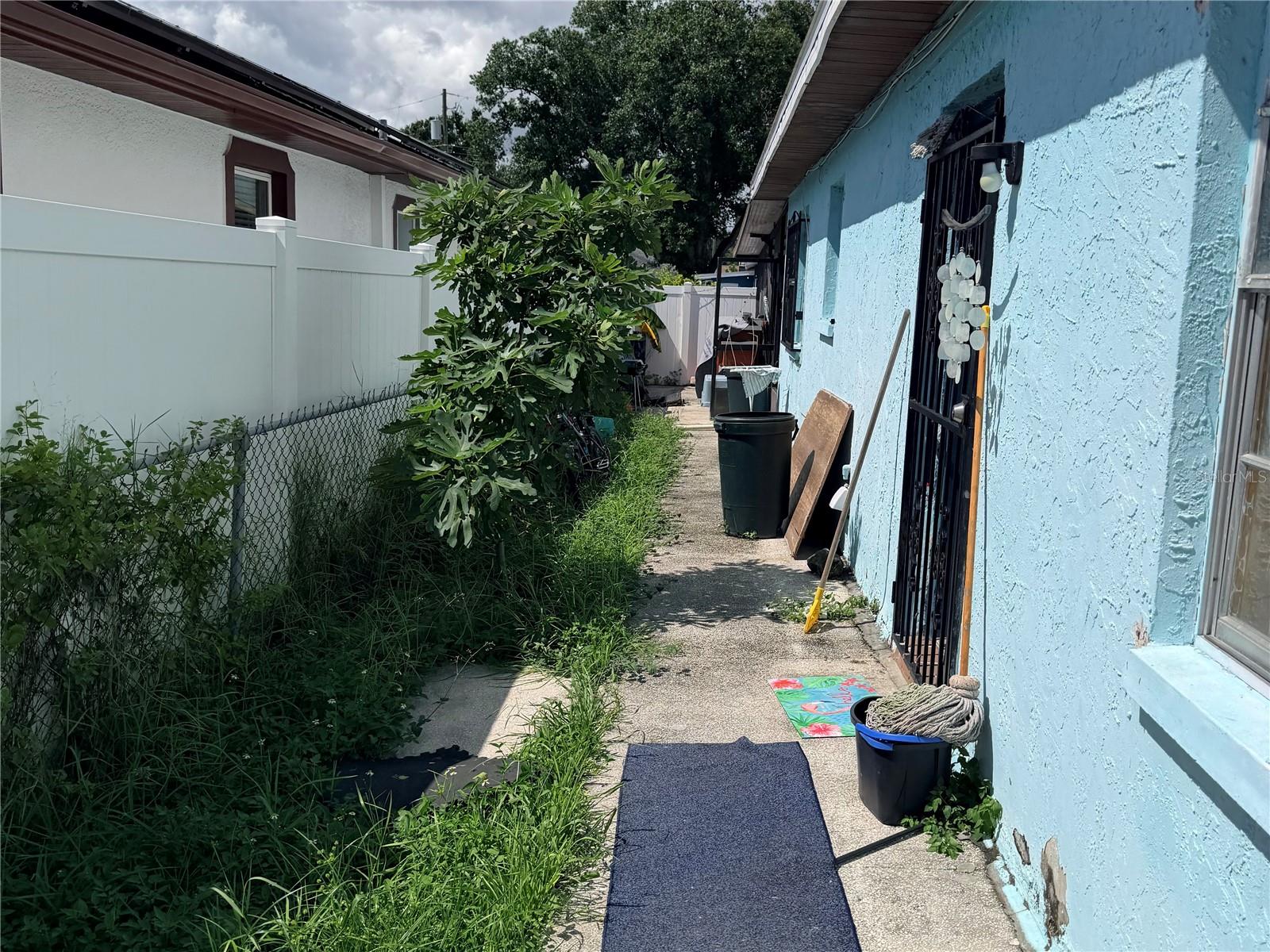 3915 W BROAD ST — photo 16