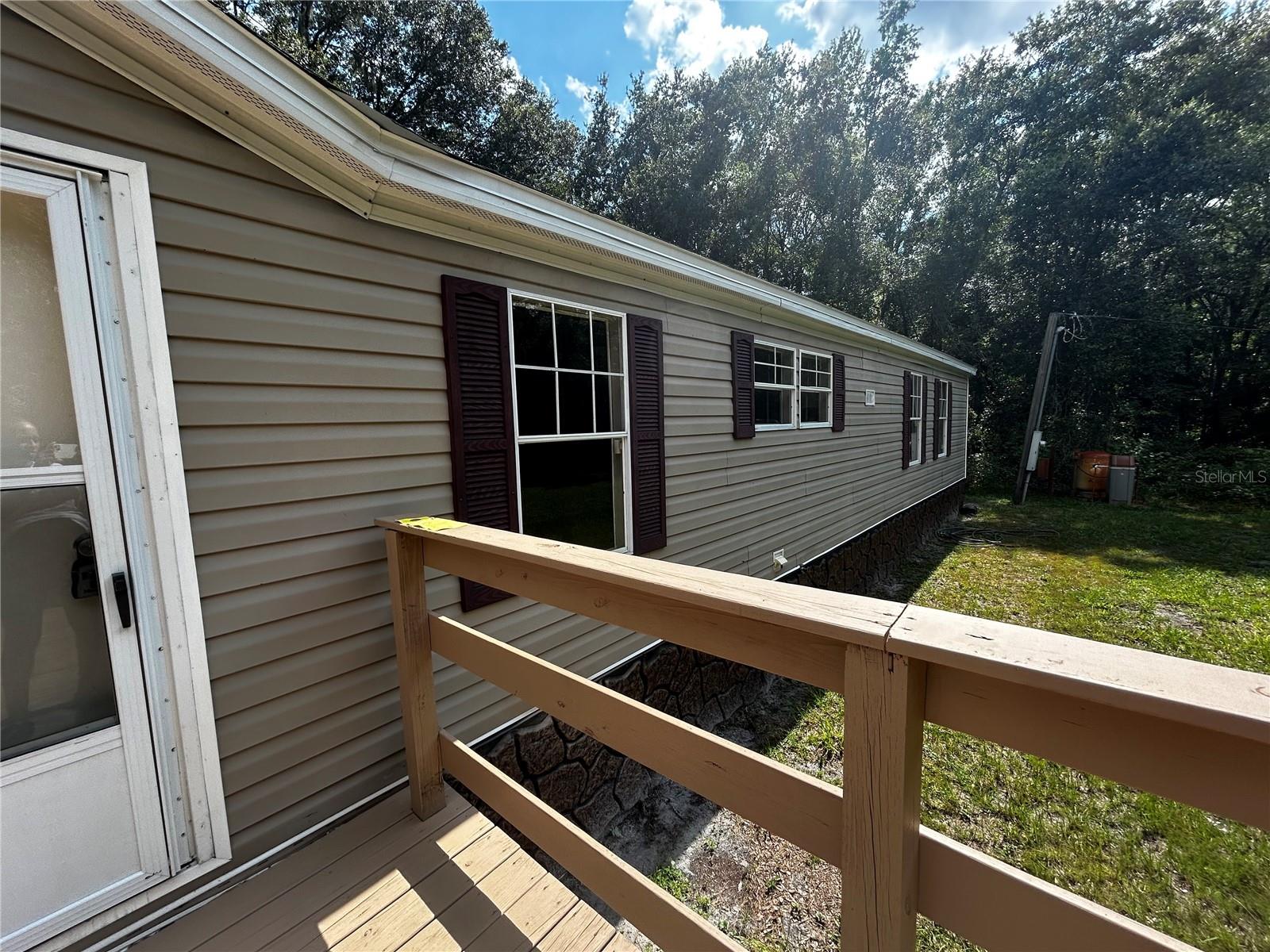 40838 SUTORUS RD — photo 4
