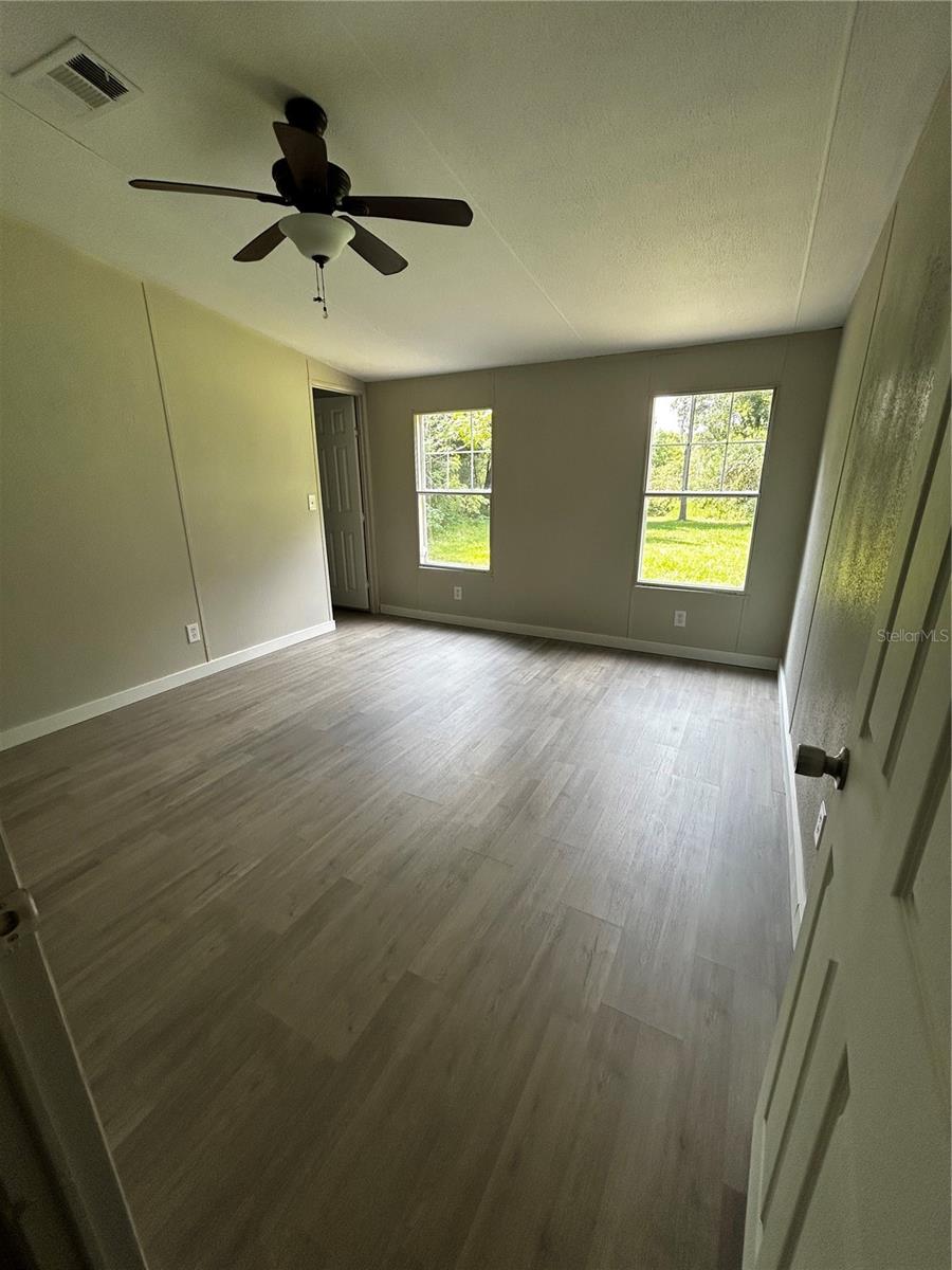 40838 SUTORUS RD — photo 14