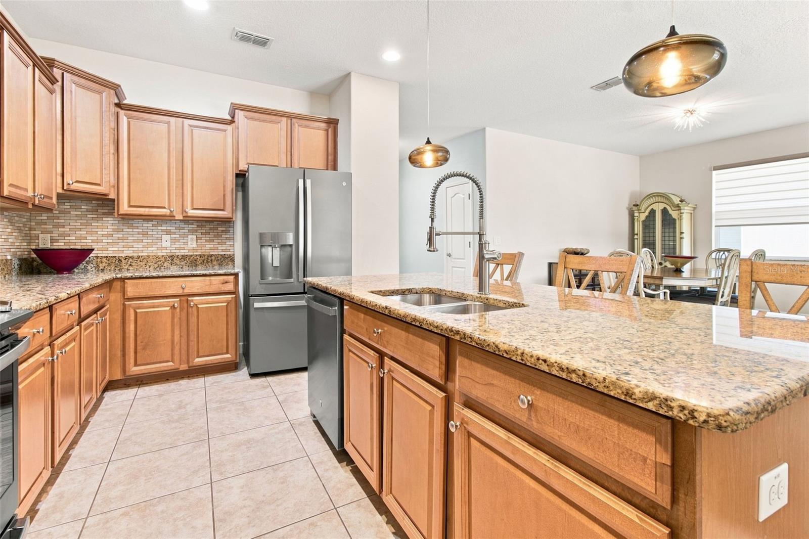 20233 MERRY OAK AVE — photo 13