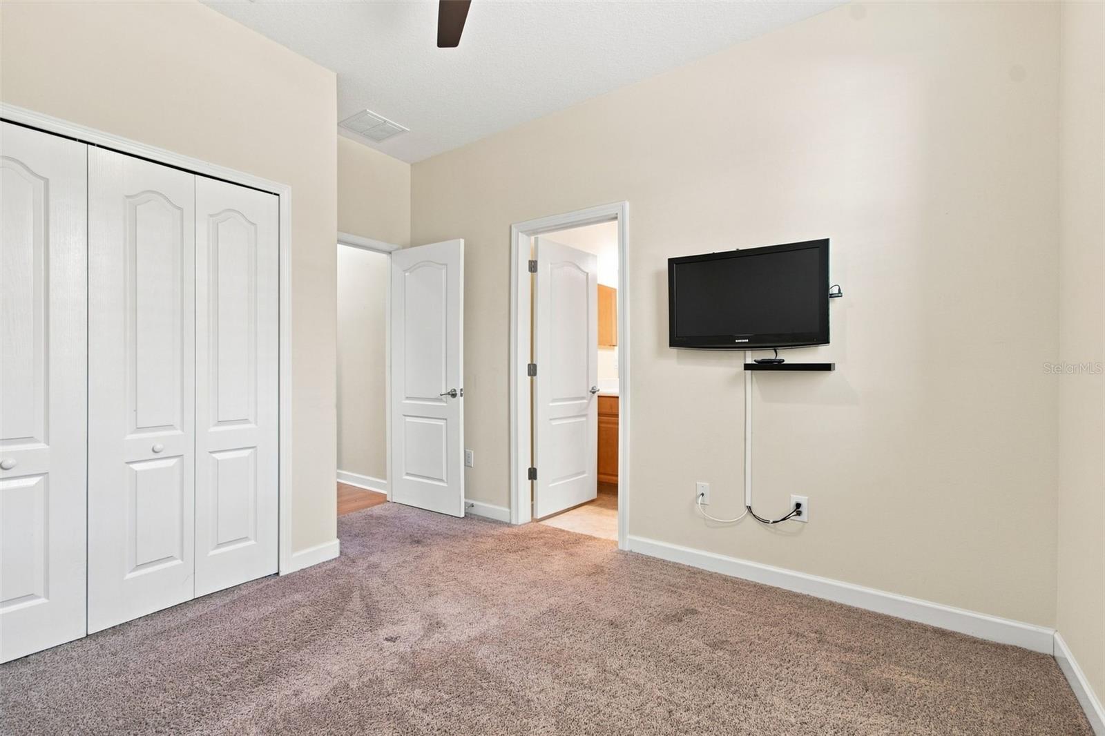 20233 MERRY OAK AVE — photo 22
