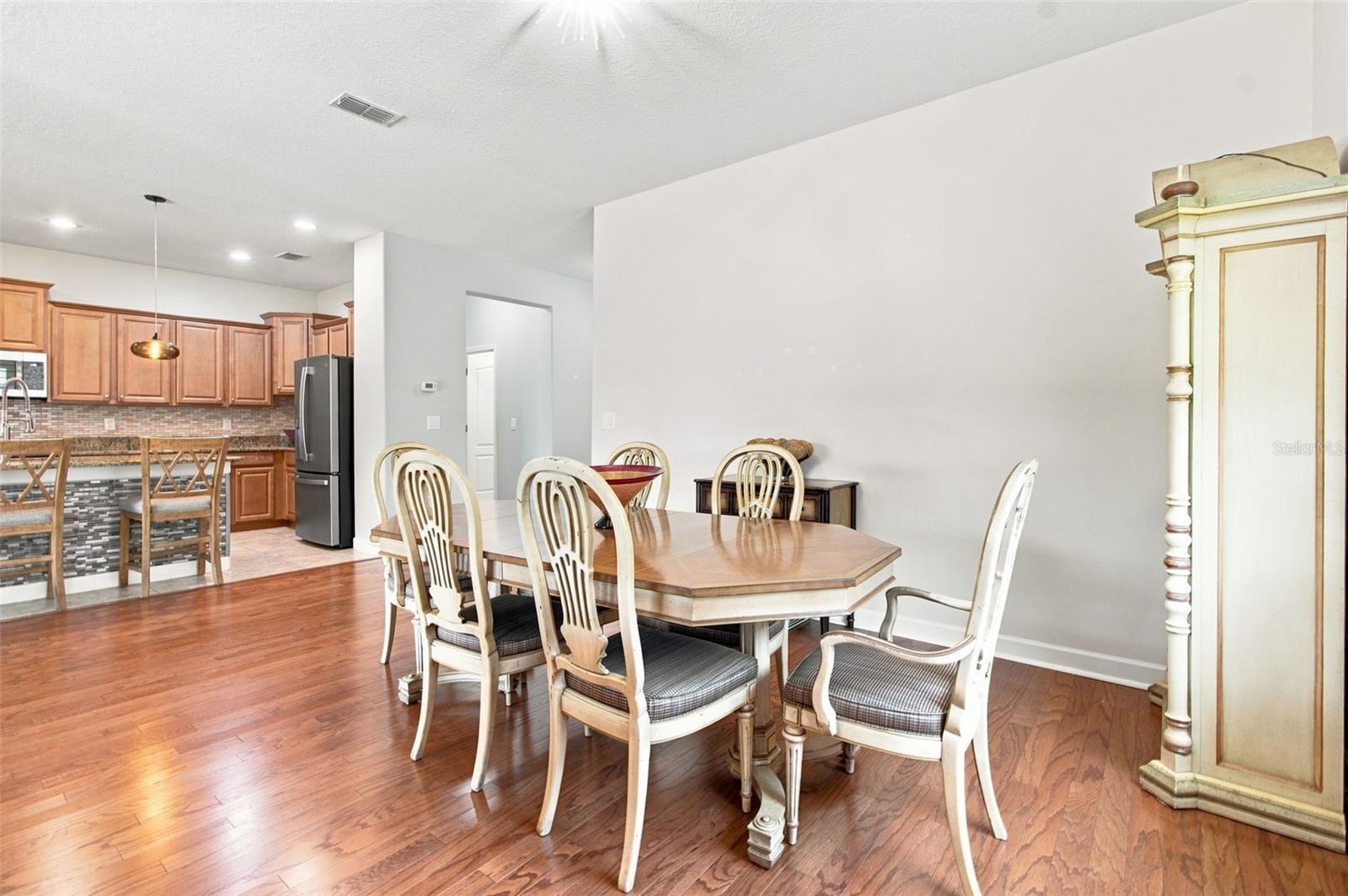 20233 MERRY OAK AVE — photo 7