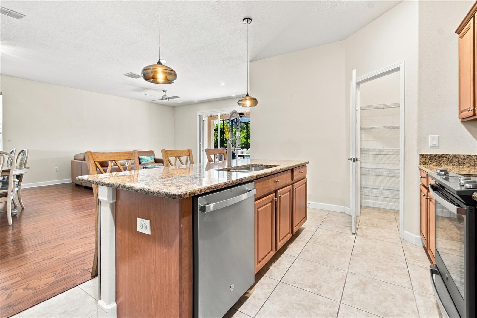 20233 MERRY OAK AVE — photo 14