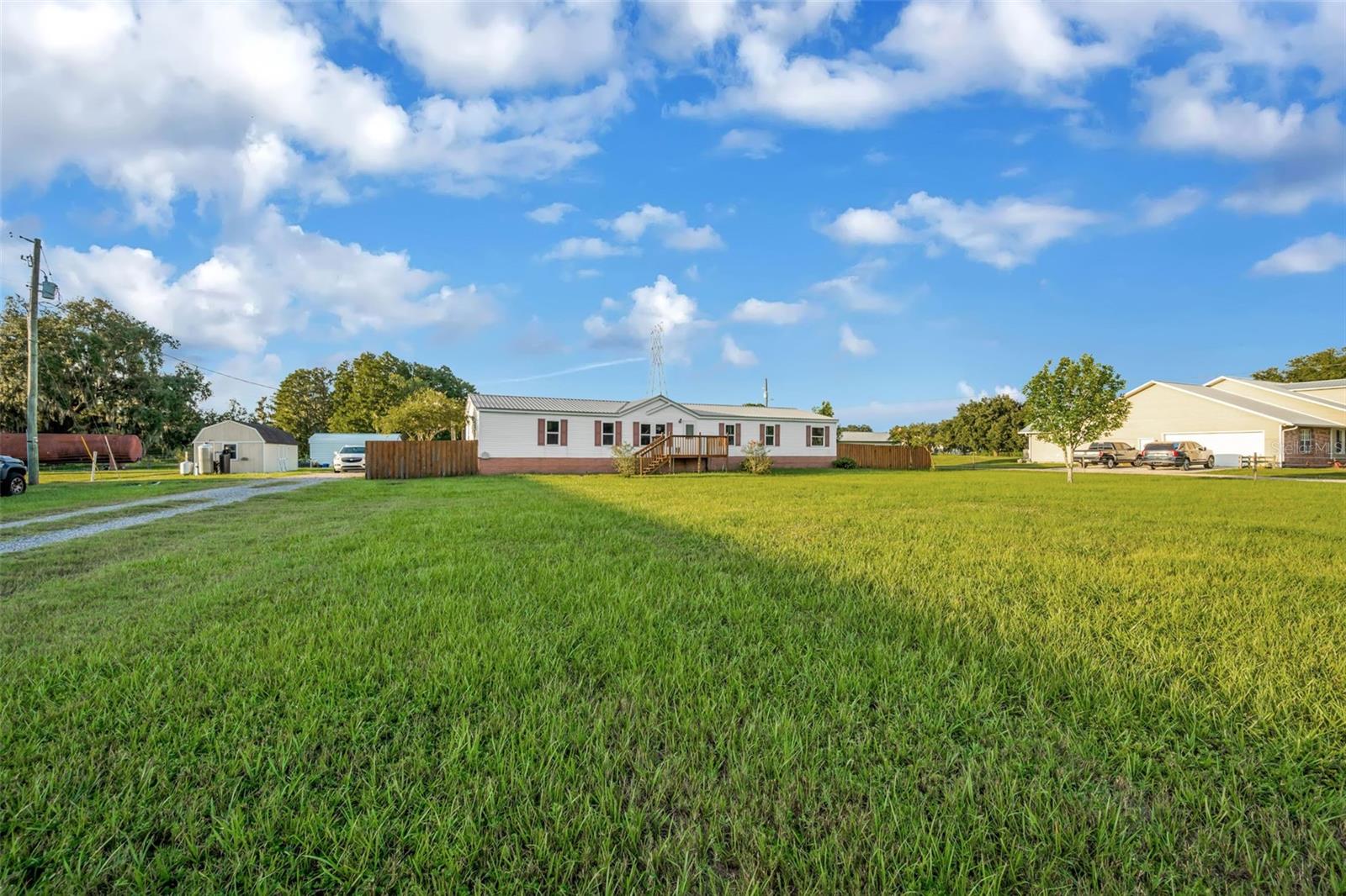 3858 E KNIGHTS GRIFFIN RD — photo 3
