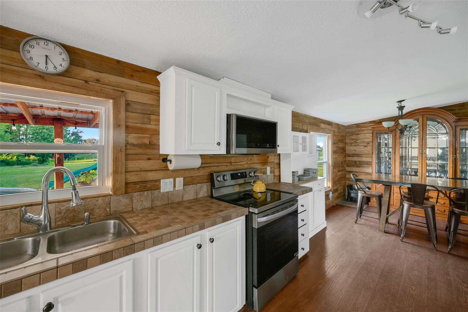 3858 E KNIGHTS GRIFFIN RD — photo 4