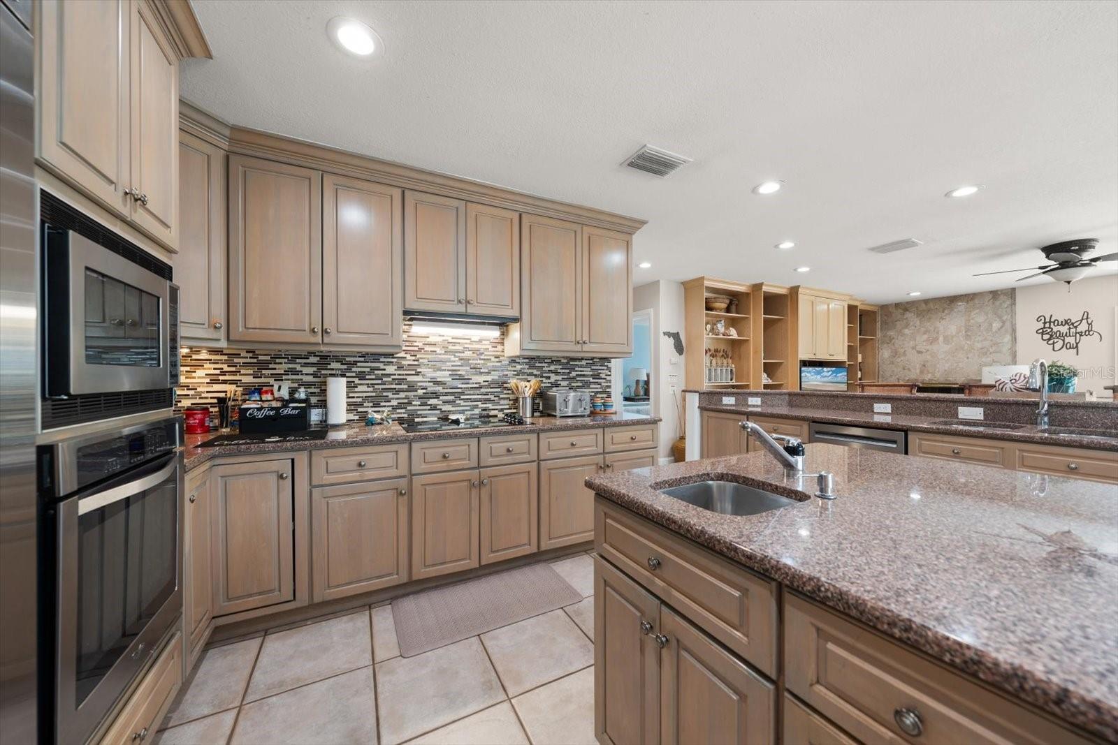 2308 BEACH TRL — photo 8