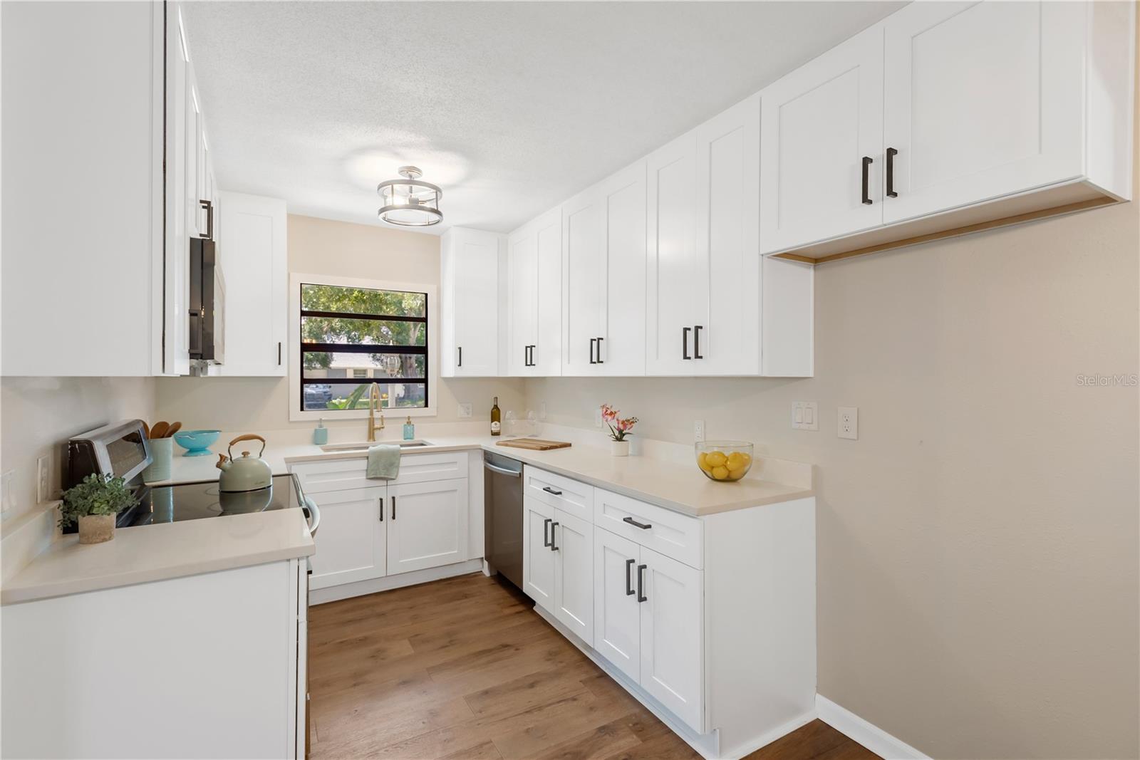 15065 NEWPORT RD — photo 15
