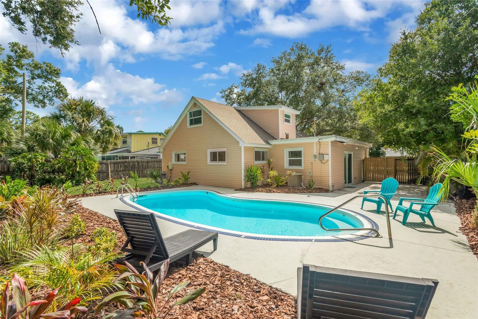 15065 NEWPORT RD — photo 4