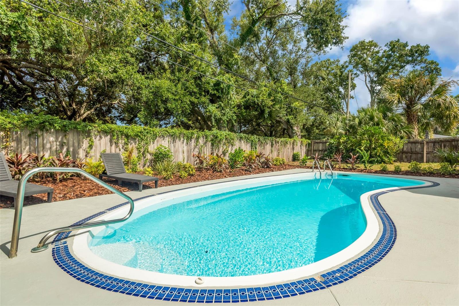 15065 NEWPORT RD — photo 2
