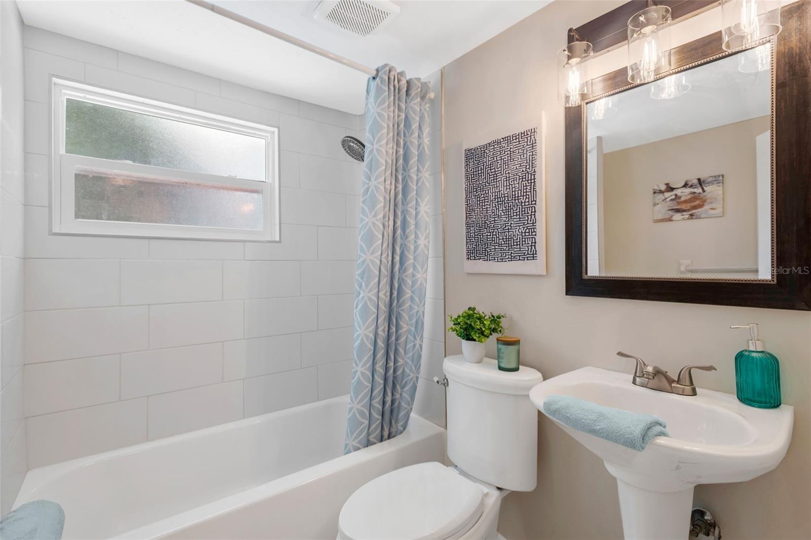 15065 NEWPORT RD — photo 22