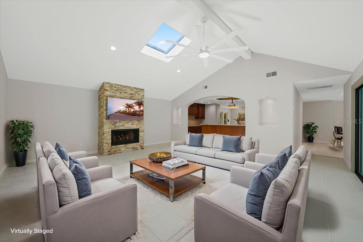 1701 ALLENS CREEK DR — photo 23