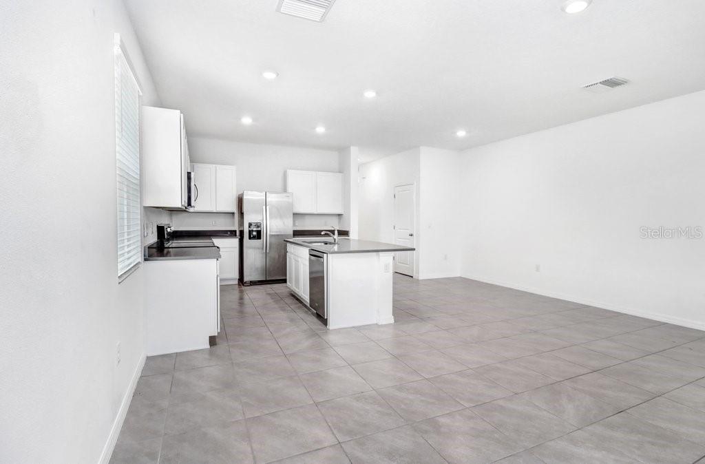 398 MANGROVE SHADE CIR — photo 9