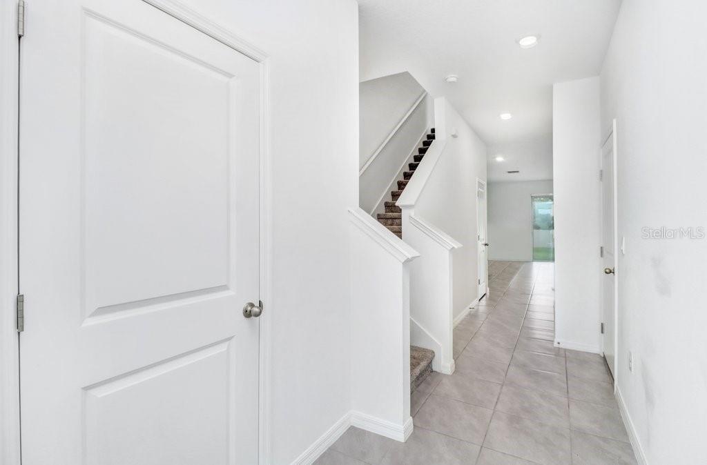 398 MANGROVE SHADE CIR — photo 4
