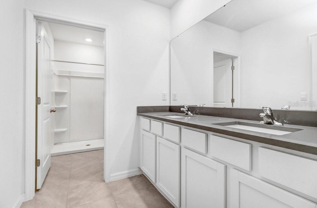 398 MANGROVE SHADE CIR — photo 17