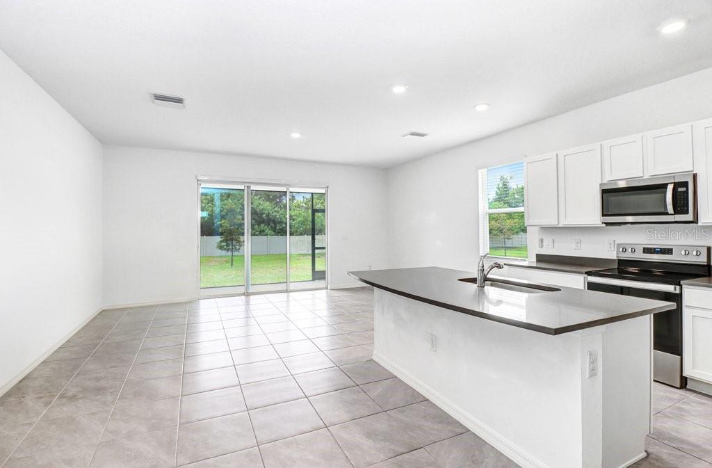 398 MANGROVE SHADE CIR — photo 6