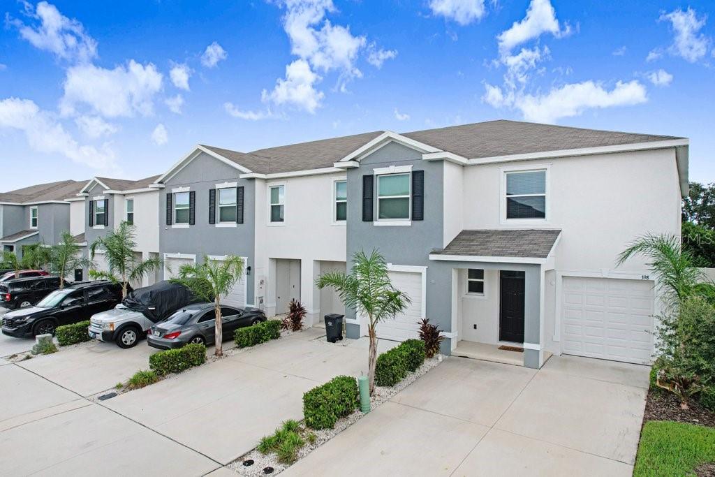 398 MANGROVE SHADE CIR — photo 2