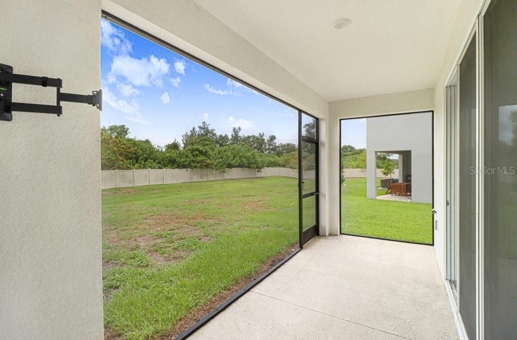 398 MANGROVE SHADE CIR — photo 26