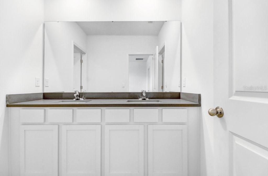 398 MANGROVE SHADE CIR — photo 16