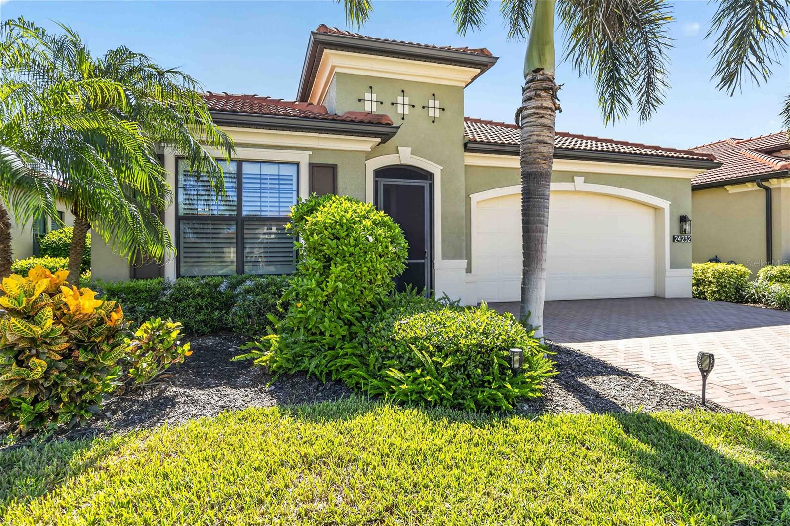 24232 GALLBERRY DR — photo 9