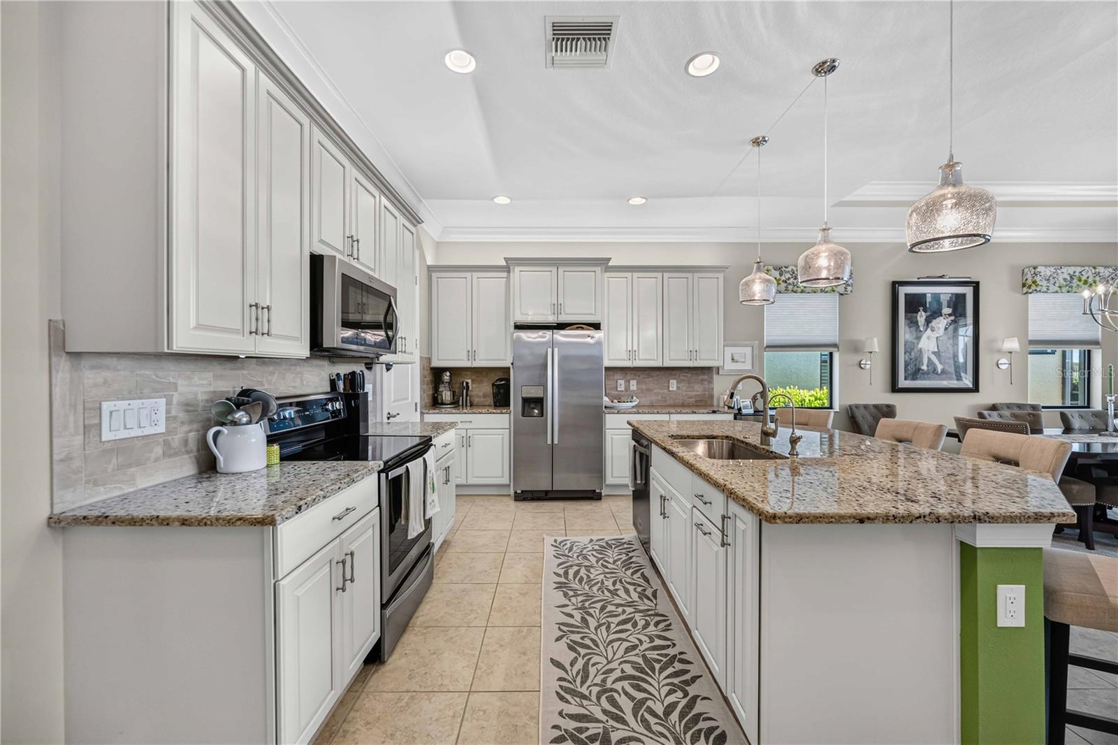 24232 GALLBERRY DR — photo 22