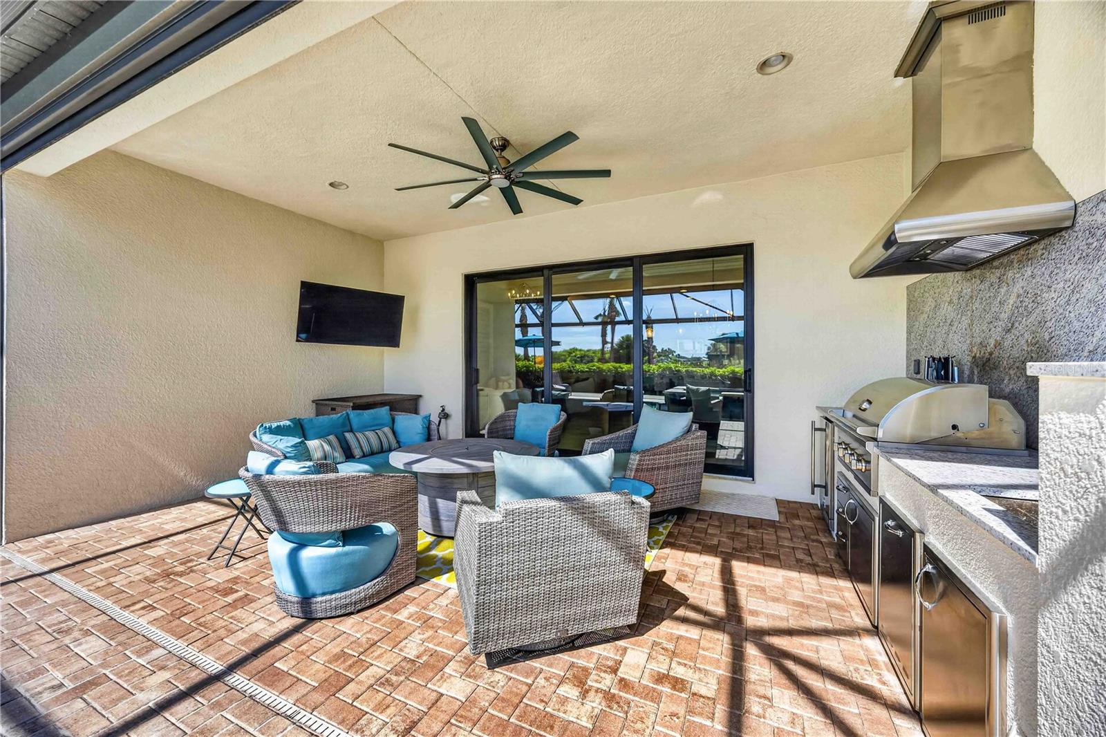 24232 GALLBERRY DR — photo 53