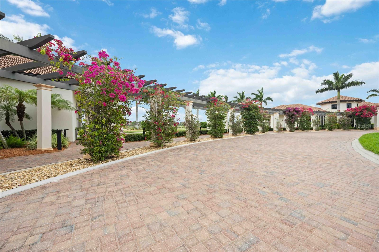 24232 GALLBERRY DR — photo 87