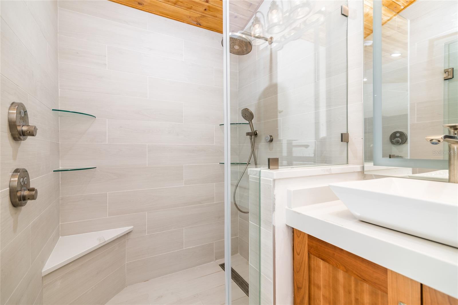 6757 AMANDA VISTA CIR — photo 26