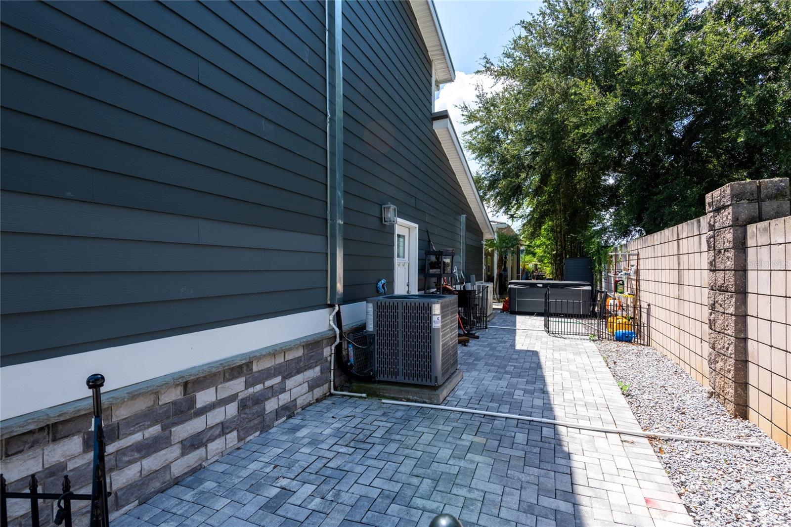 6757 AMANDA VISTA CIR — photo 39