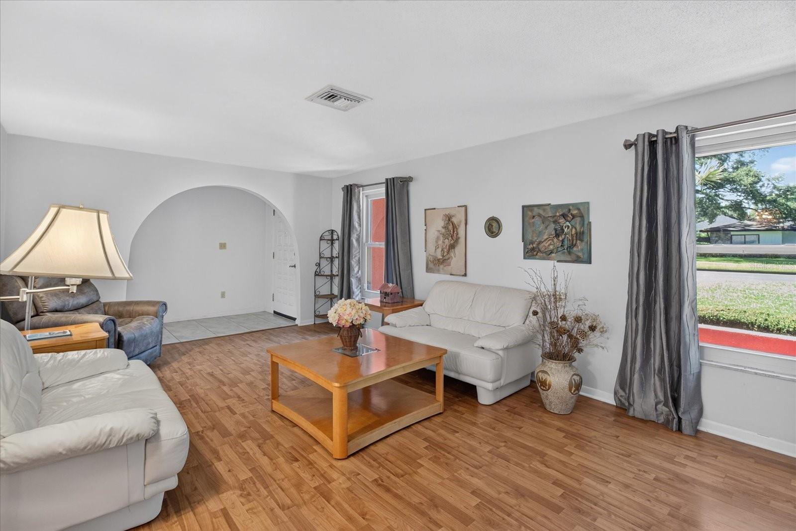13497 OVAL DR E — photo 30