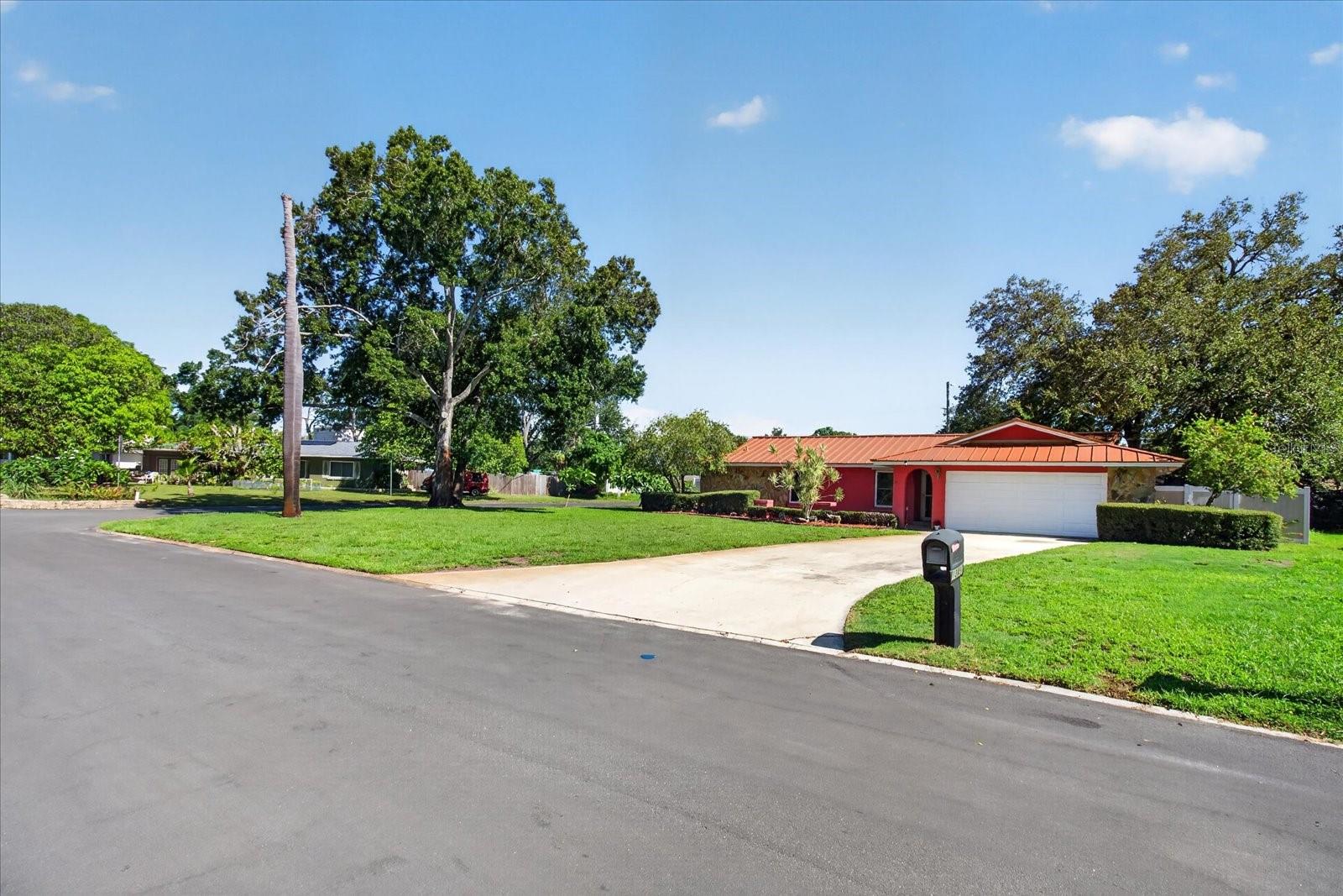 13497 OVAL DR E — photo 23